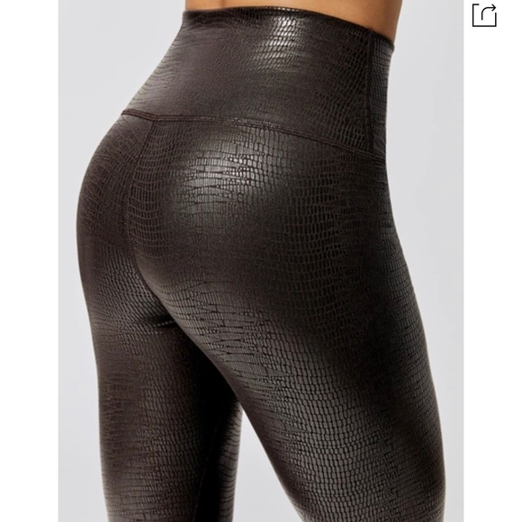 RARE Carbon 38 Reptile Shine High Rise Full-length Legging - Leathery Reptile - Picture 3 of 7